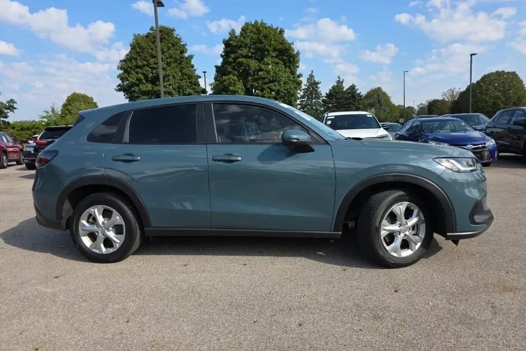 2024 Honda HR-V LX photo 1