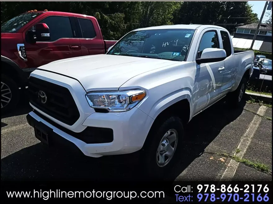 2022 Toyota Tacoma SR5 Access Cab photo 1