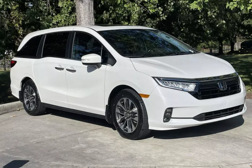 2024 Honda Odyssey EX-L photo 1