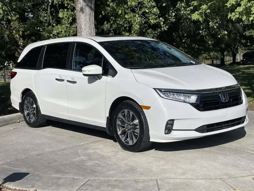 2024 Honda Odyssey EX-L photo 1