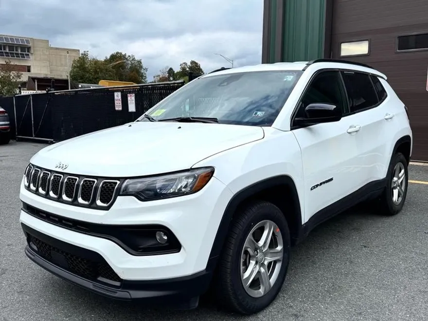2024 Jeep Compass North Edition Latitude photo 1