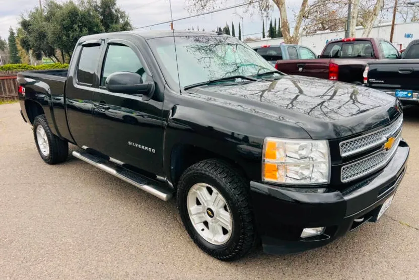 2013 Chevrolet Silverado 1500 LTZ photo 1
