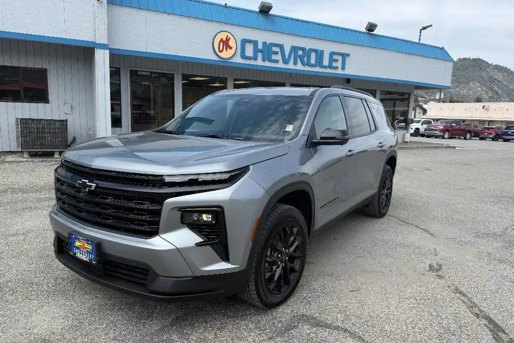 2025 Chevrolet Traverse photo 1