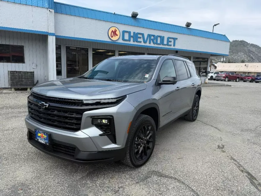 2025 Chevrolet Traverse photo 1