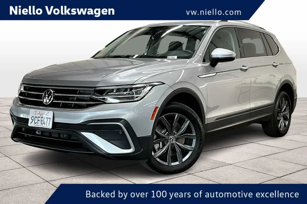 2022 Volkswagen Tiguan SE photo 1