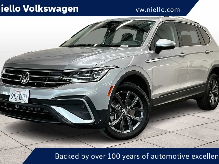 2022 Volkswagen Tiguan SE photo 1