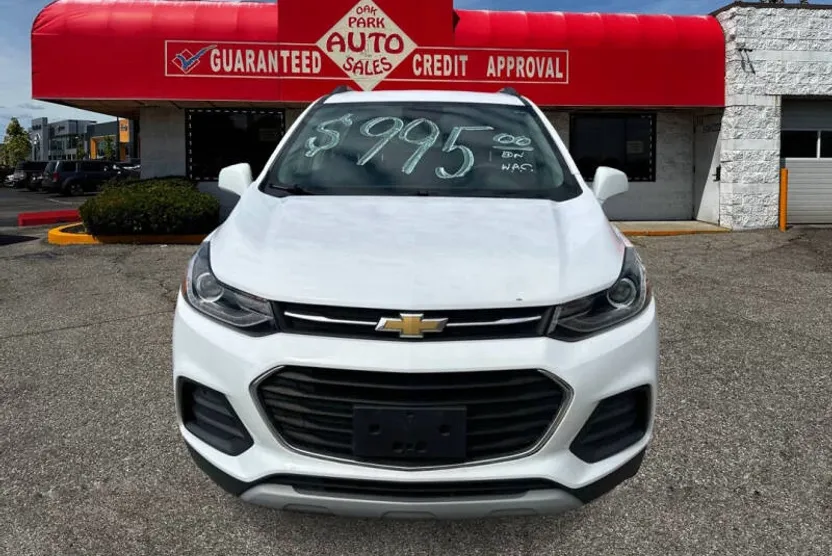 2019 Chevrolet Trax LT photo 1