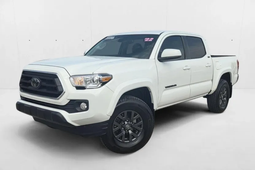 2022 Toyota Tacoma SR5 V6 photo 1