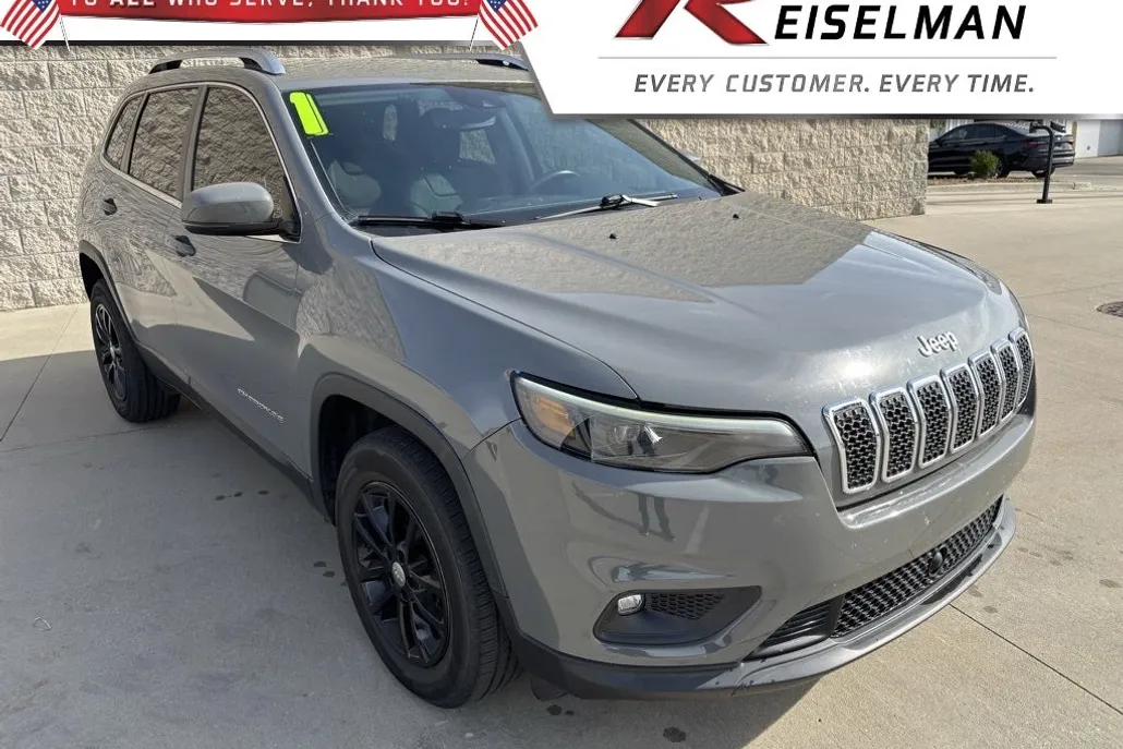 2021 Jeep Cherokee Latitude Lux photo 1