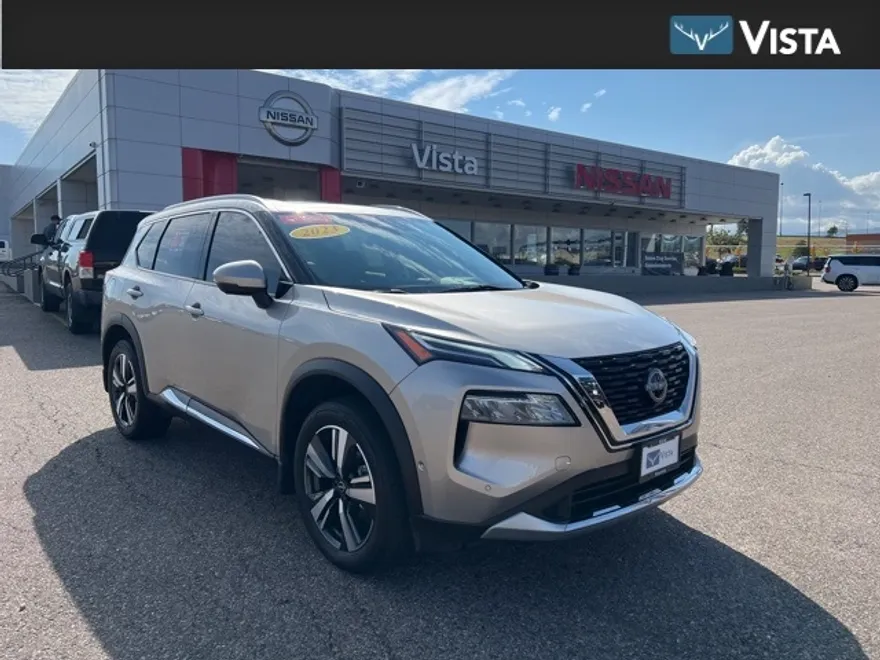 2023 Nissan Rogue Platinum photo 1