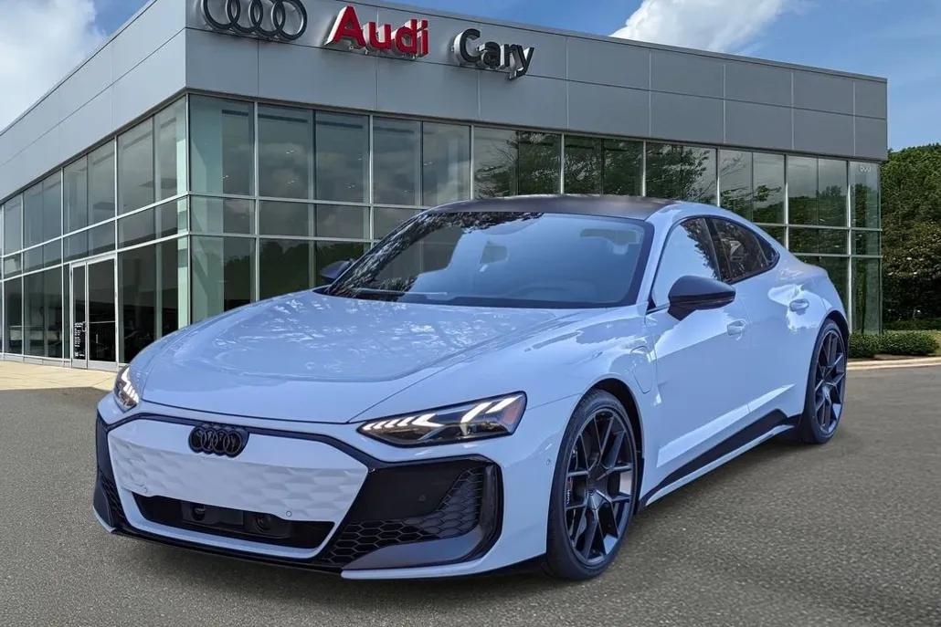 2025 Audi RS e-tron GT photo 1