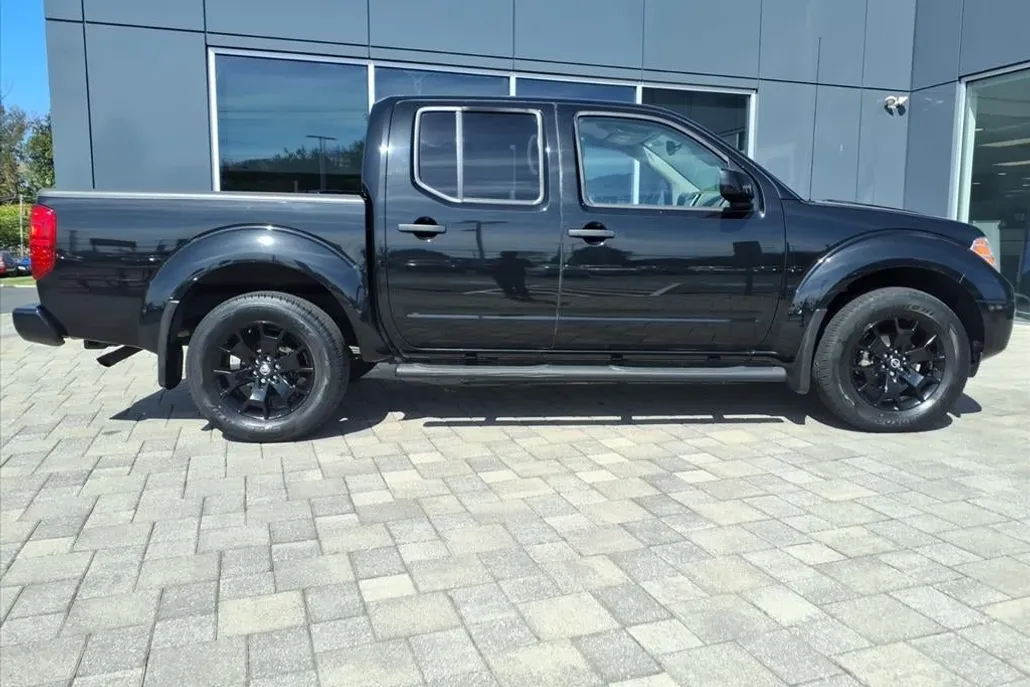 2021 Nissan Frontier SV photo 1