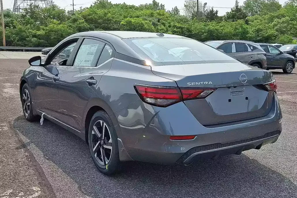 2025 Nissan Sentra SV photo 1