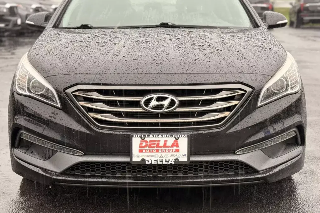 2016 Hyundai Sonata Limited photo 1