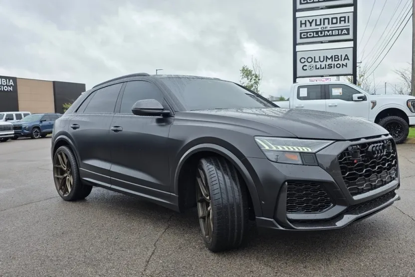 2021 Audi RS Q8 photo 1