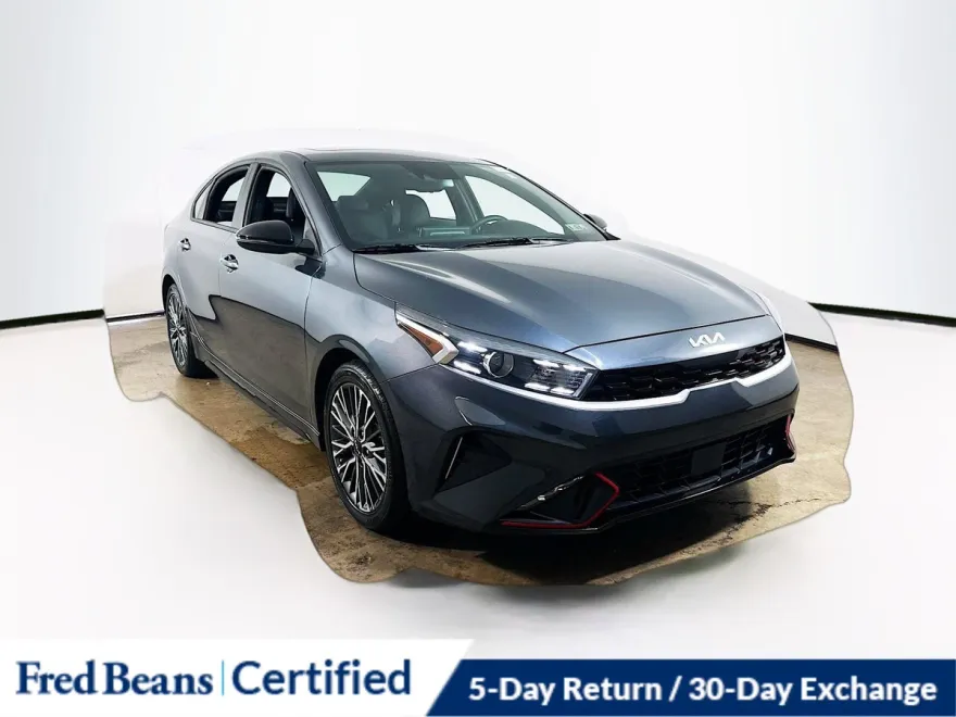 2023 Kia Forte GT-Line photo 1