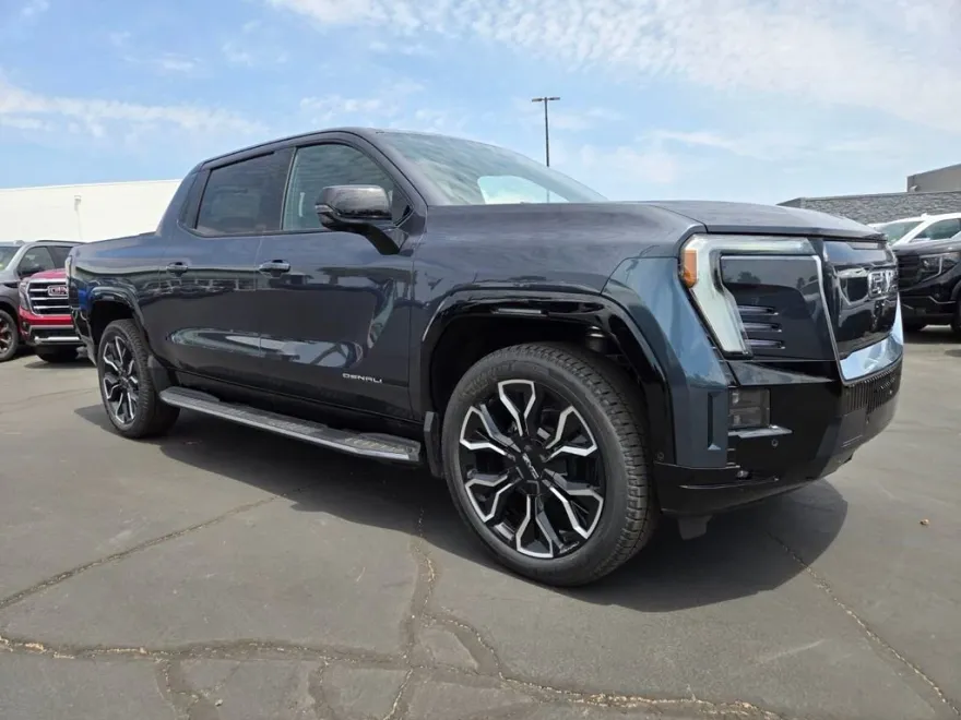 2025 Gmc Sierra EV Denali photo 1