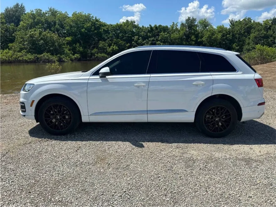 2019 Audi Q7 Prestige 55 photo 1