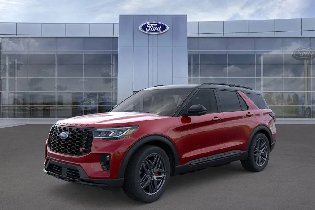 2025 Ford Explorer ST photo 1