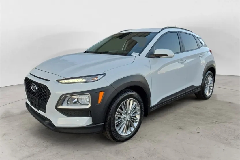 2020 Hyundai Kona SEL photo 1