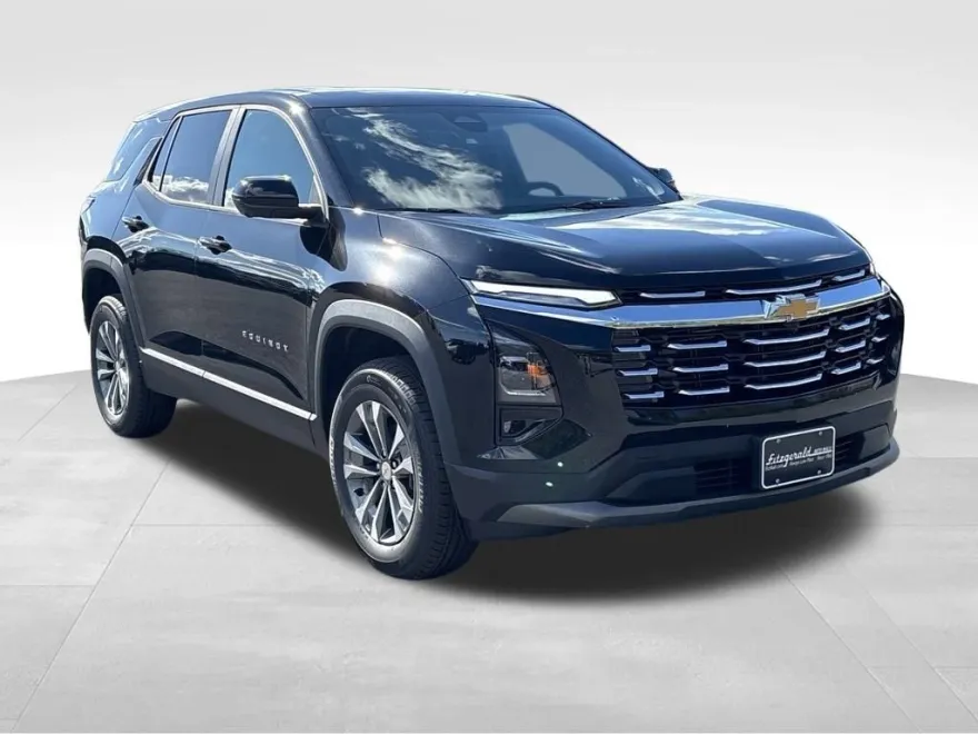 2026 Chevrolet Equinox LT photo 1