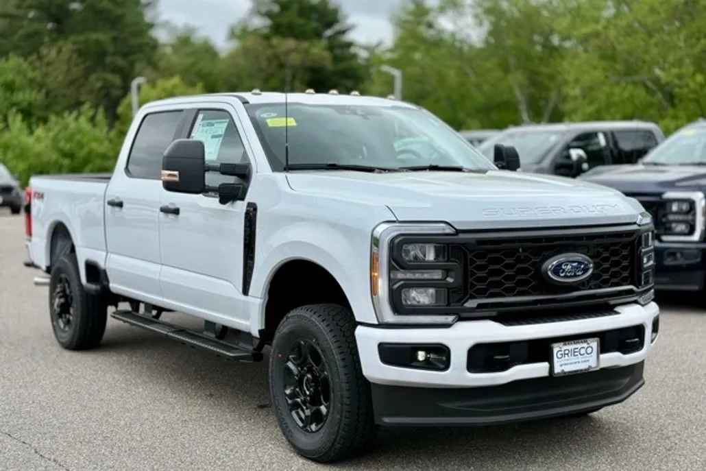 2025 Ford F-250 XL photo 1