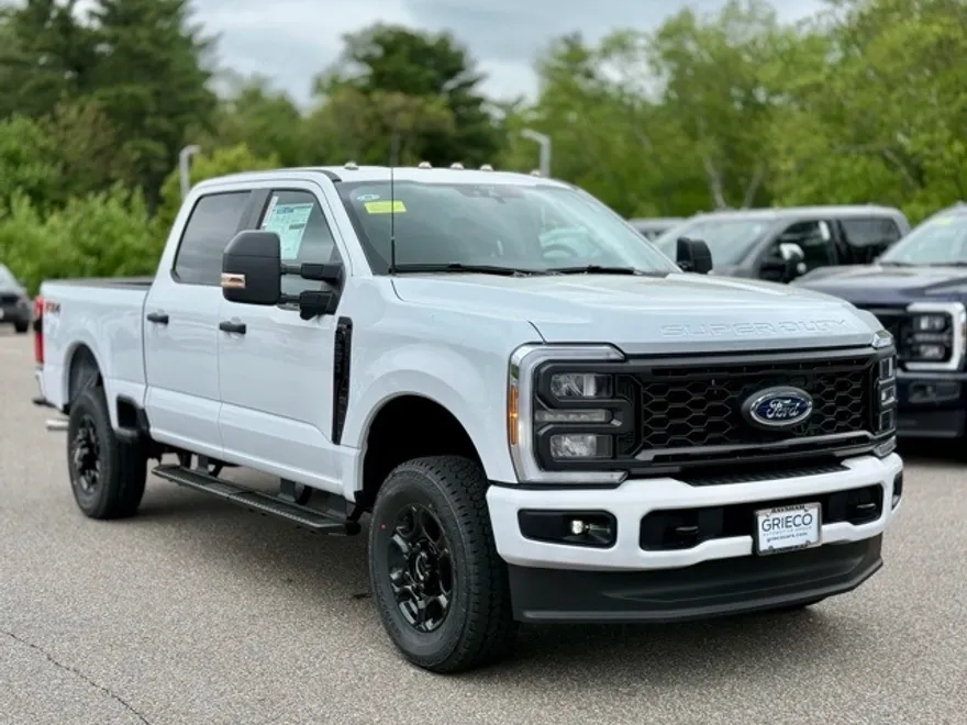 2025 Ford F-250 XL photo 1
