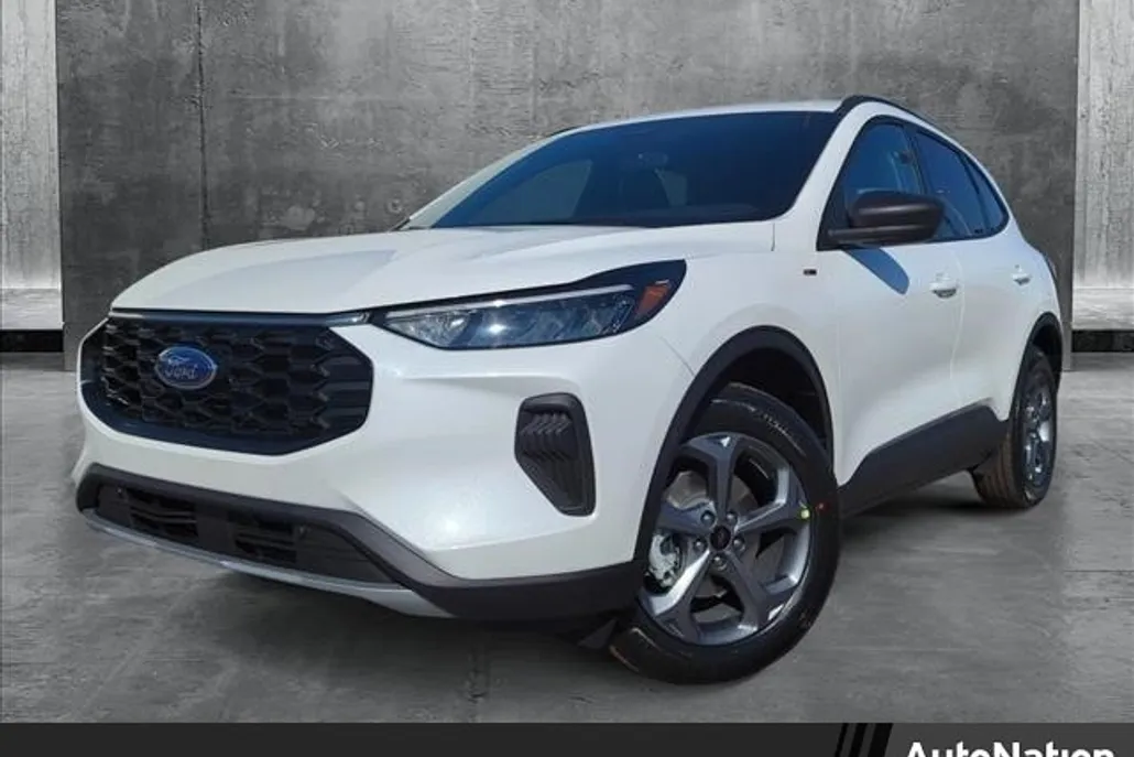2025 Ford Escape ST-Line photo 1
