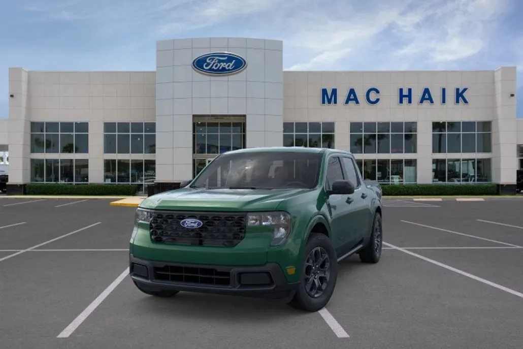 2025 Ford Maverick XLT photo 1