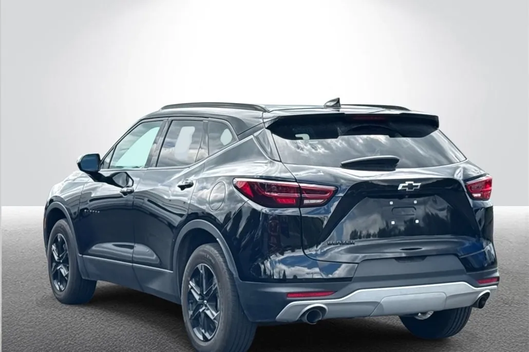 2023 Chevrolet Blazer 2LT photo 1