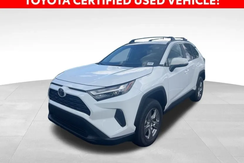 2025 Toyota RAV4 XLE photo 1