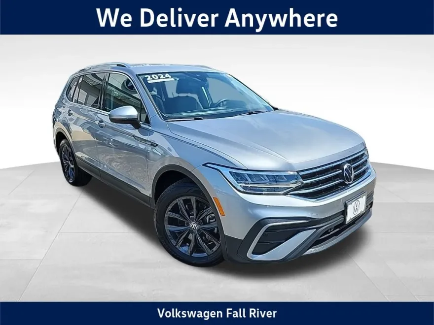 2024 Volkswagen Tiguan SE Wolfsburg Edition photo 1