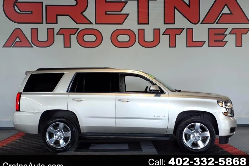 2016 Chevrolet Tahoe LT photo 1