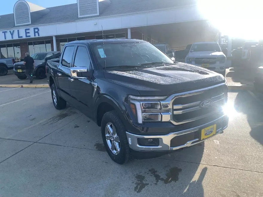 2025 Ford F-150 Lariat photo 1