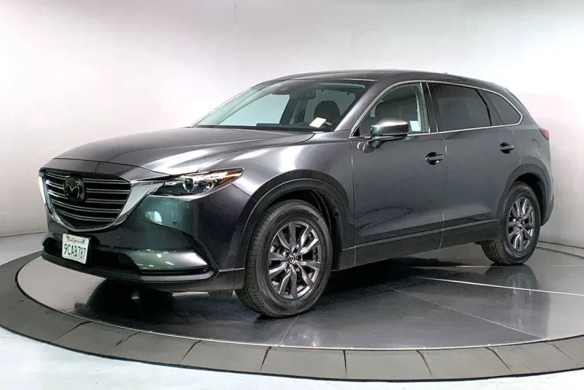 2022 Mazda CX-9 Touring photo 1