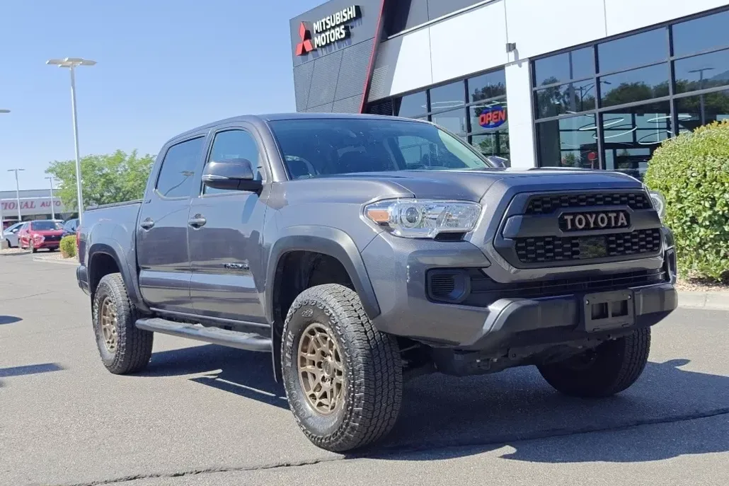 2023 Toyota Tacoma Trail Edition Double Cab V6 photo 1
