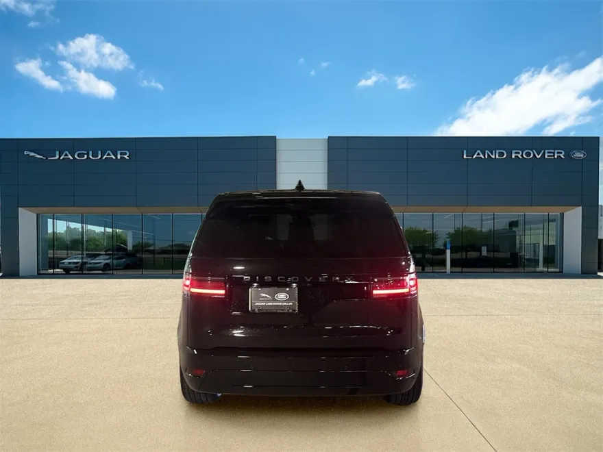 2025 Land Rover Discovery SE photo 1