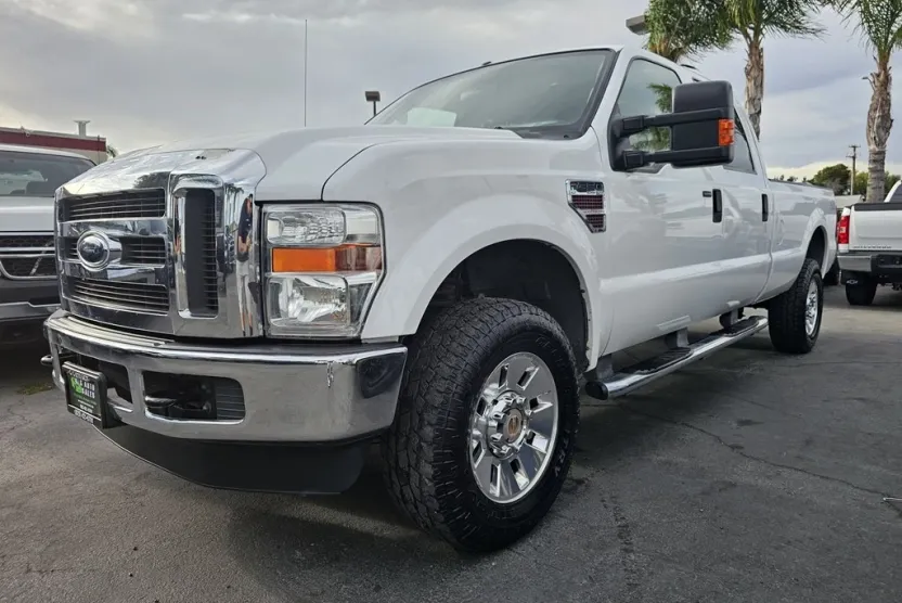 2008 Ford F-350 XLT photo 1