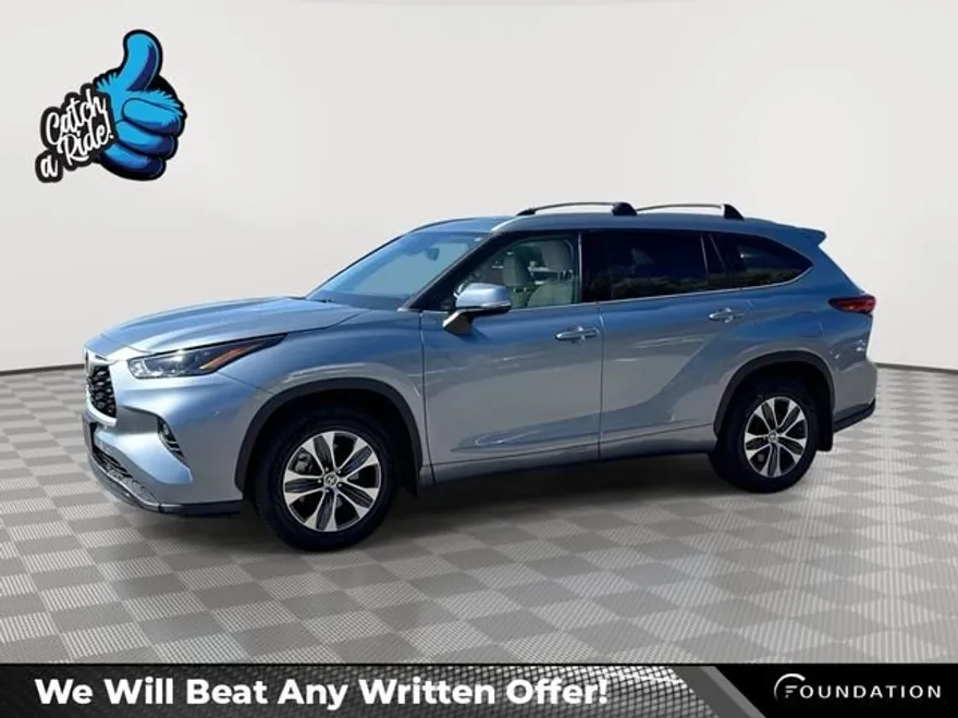 2022 Toyota Highlander XLE photo 1