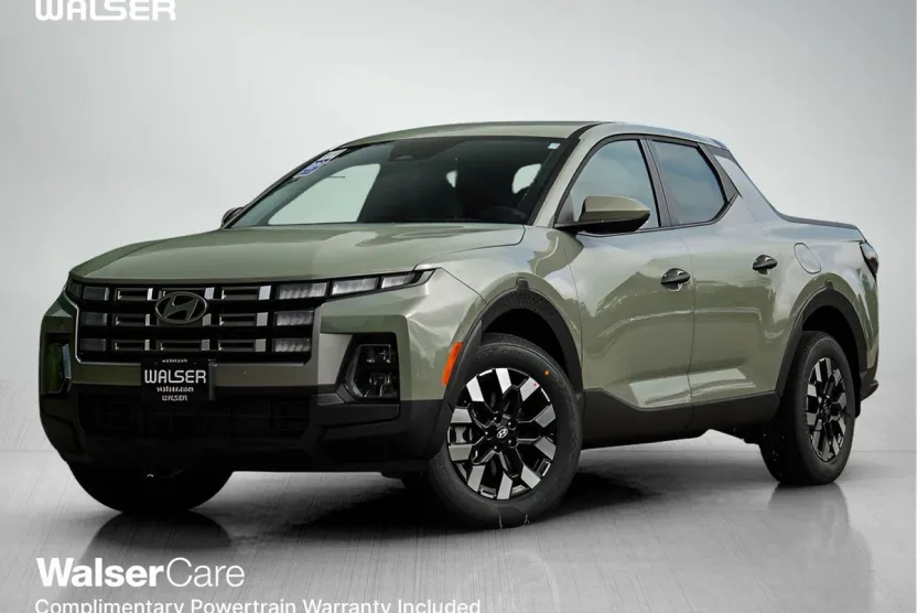 2025 Hyundai Santa Cruz SE photo 1