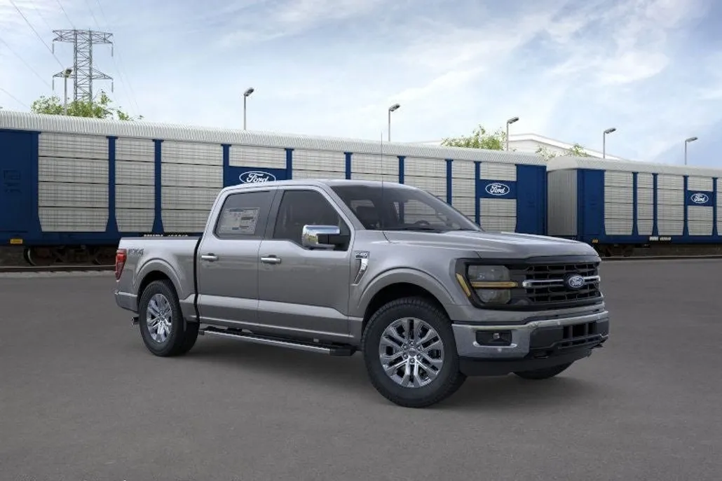 2025 Ford F-150 XLT photo 1