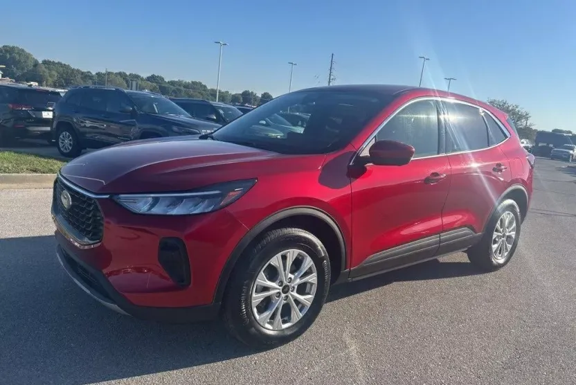2023 Ford Escape Active photo 1