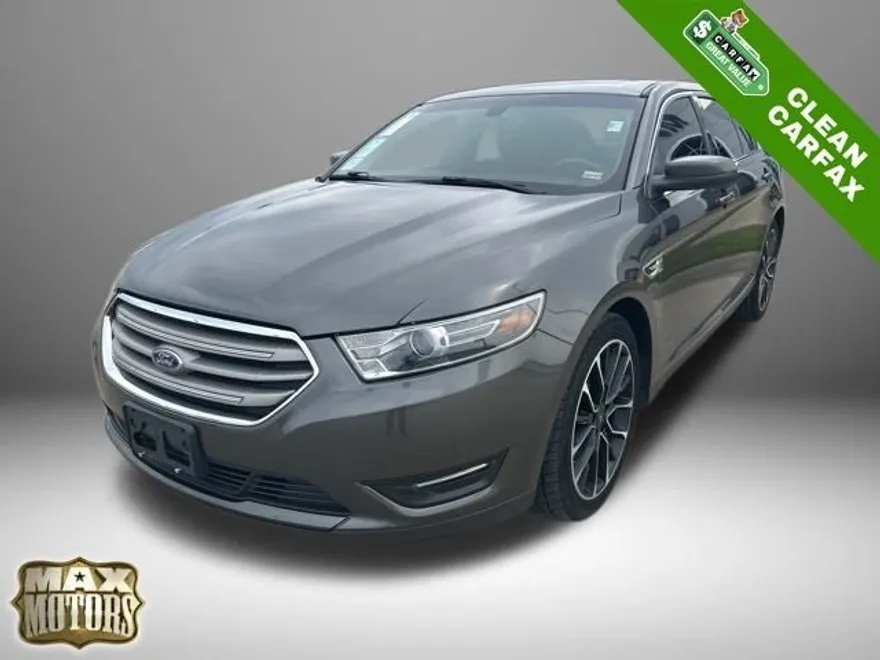 2018 Ford Taurus SEL photo 1