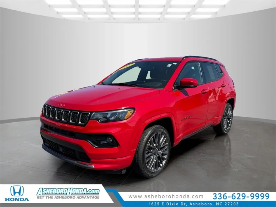 2023 Jeep Compass Limited Red Edition photo 1