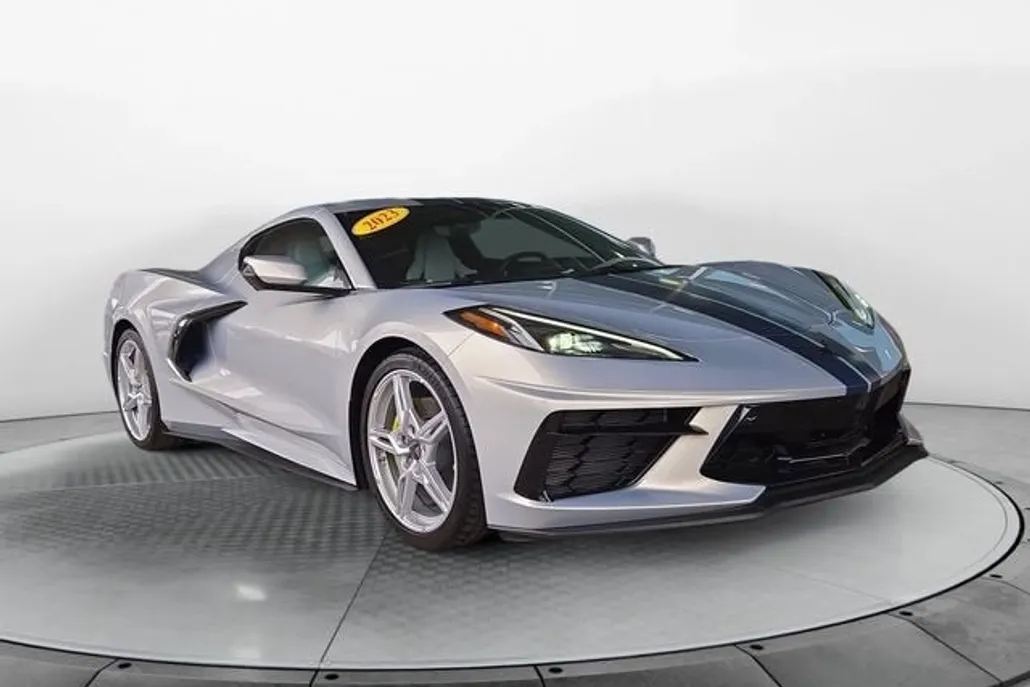 2023 Chevrolet Corvette Stingray 2LT photo 1
