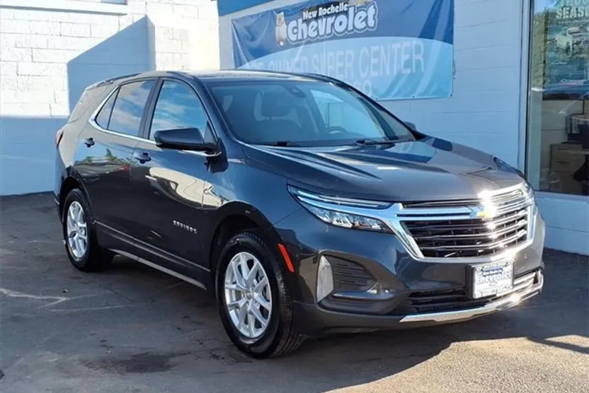 2023 Chevrolet Equinox LT photo 1