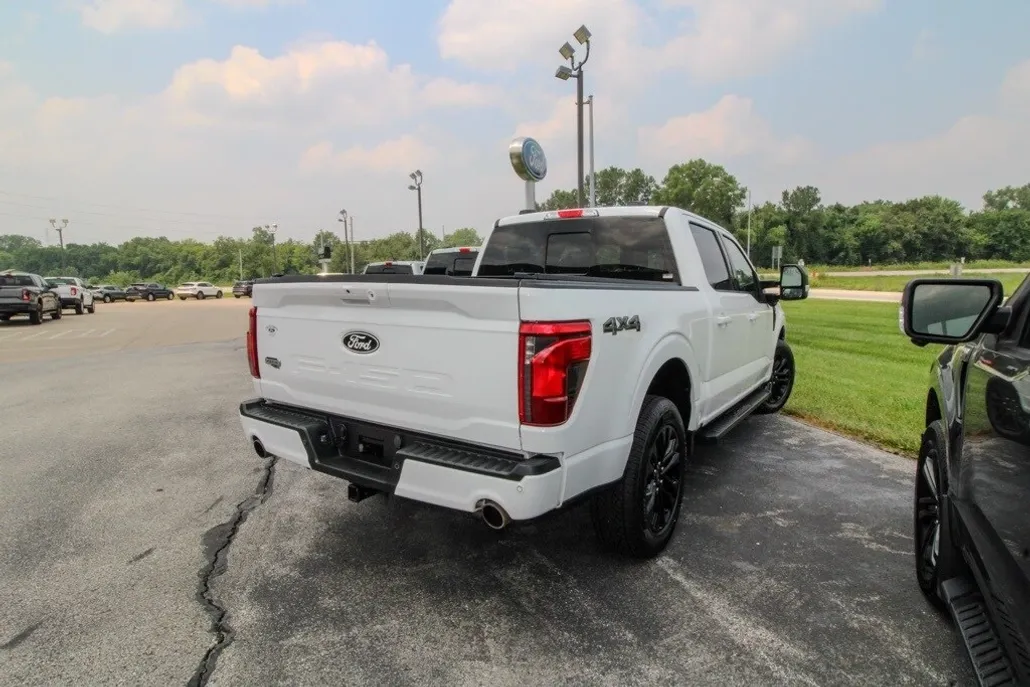 2024 Ford F-150 XLT photo 1