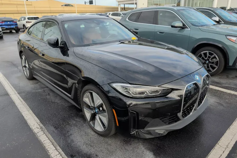 2023 Bmw i4 eDrive35 photo 1