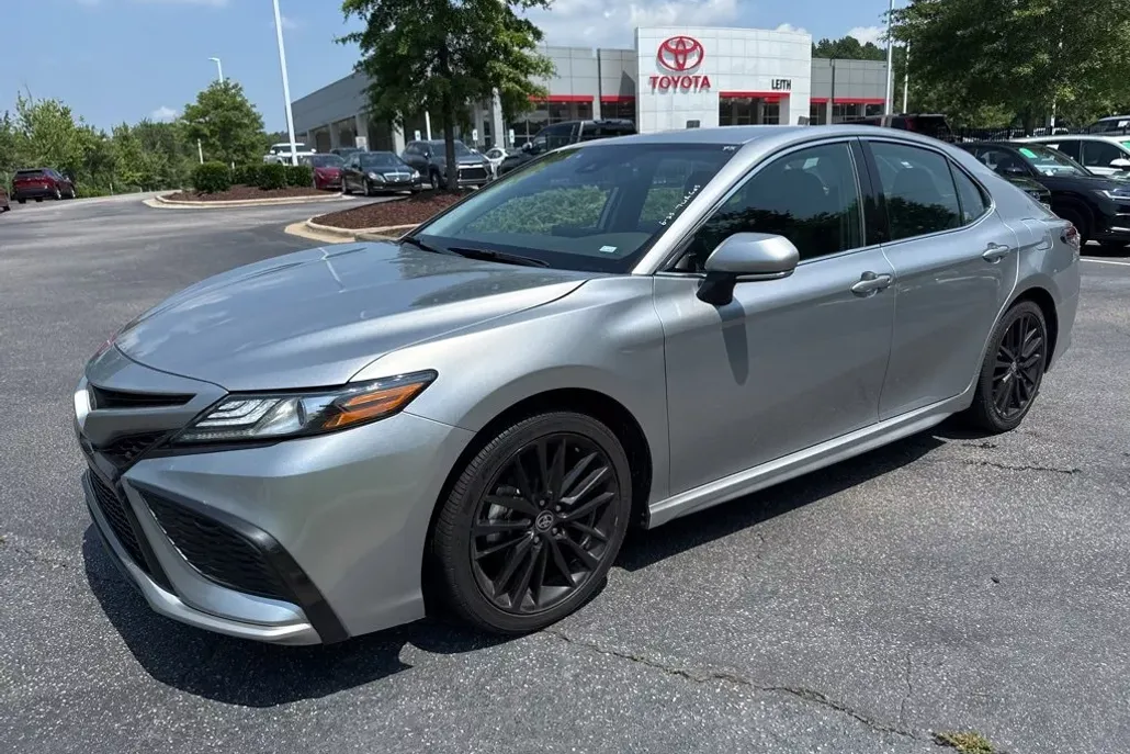 2023 Toyota Camry XSE photo 1