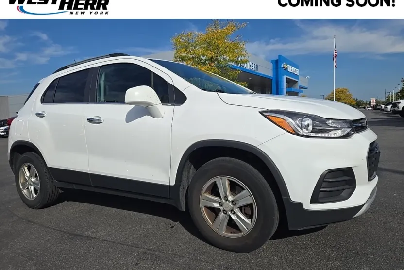 2017 Chevrolet Trax LT photo 1